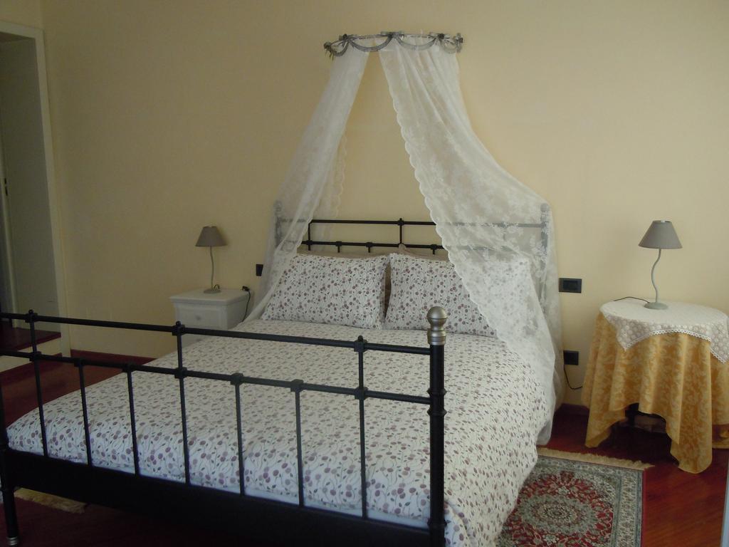 Bed & Breakfast Le Terrazze Lucques Chambre photo